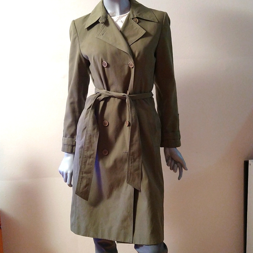 Long Trench Coat. 🍁Made in Canada